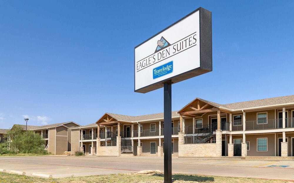 Eagles Den Suites Big Spring a Travelodge by Wyndham 2/34