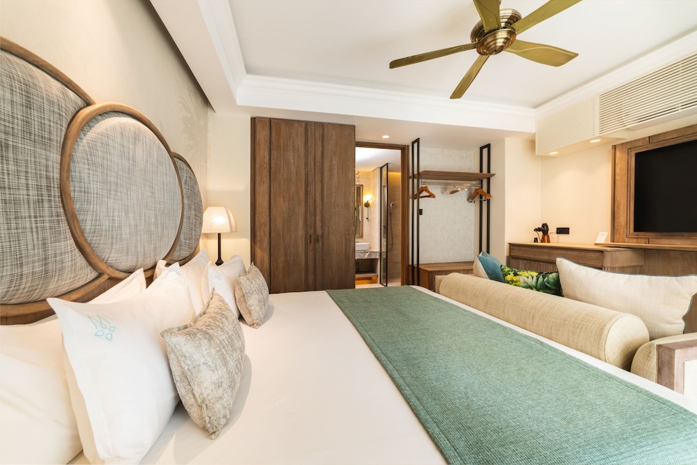 2 Bedrooms, Pool, Family, Villa, 2 King Beds, Beach Front
