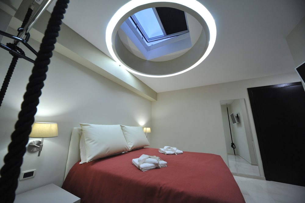 Gatto Bianco House 6/50