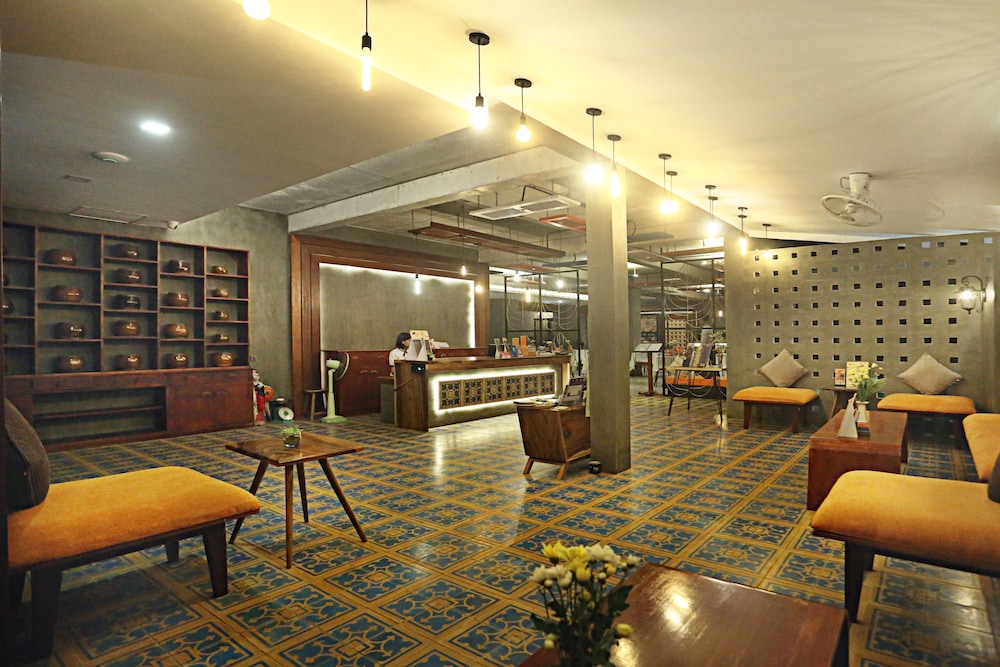 Central Corner D Angkor 48/75