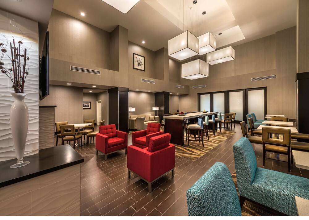 Hampton Inn And Suites Reno West 20/23