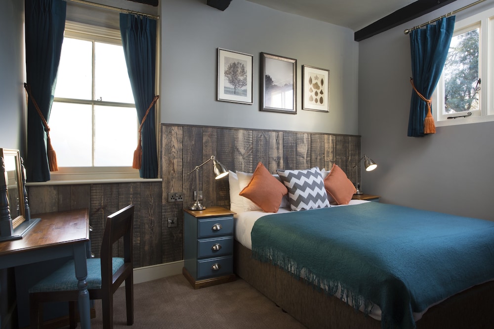 The Ostrich Inn 14/50