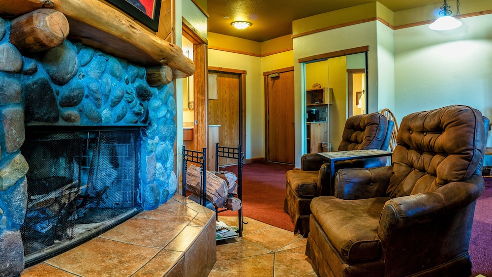 Callahan s Mountain Lodge 49/78