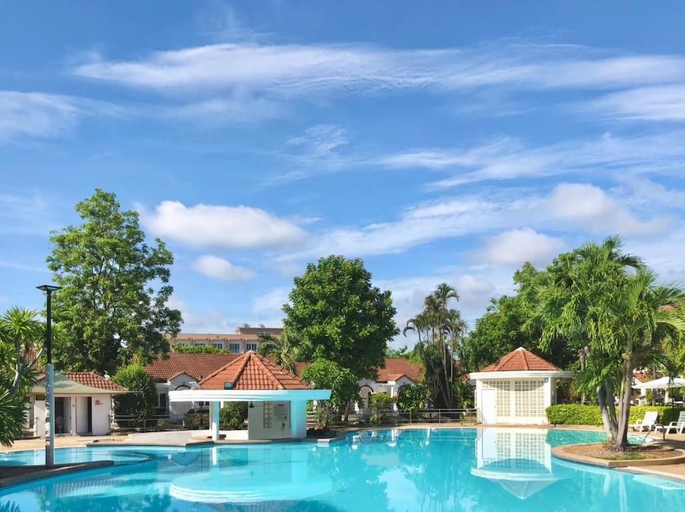 Dad D Resort by Lopburi Inn Resort 57/63
