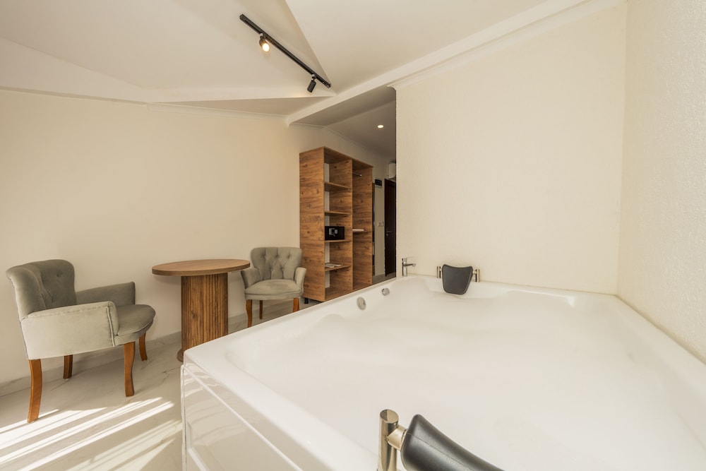 Room, Hot Tub, Katre Hotel Oludeniz 5/7
