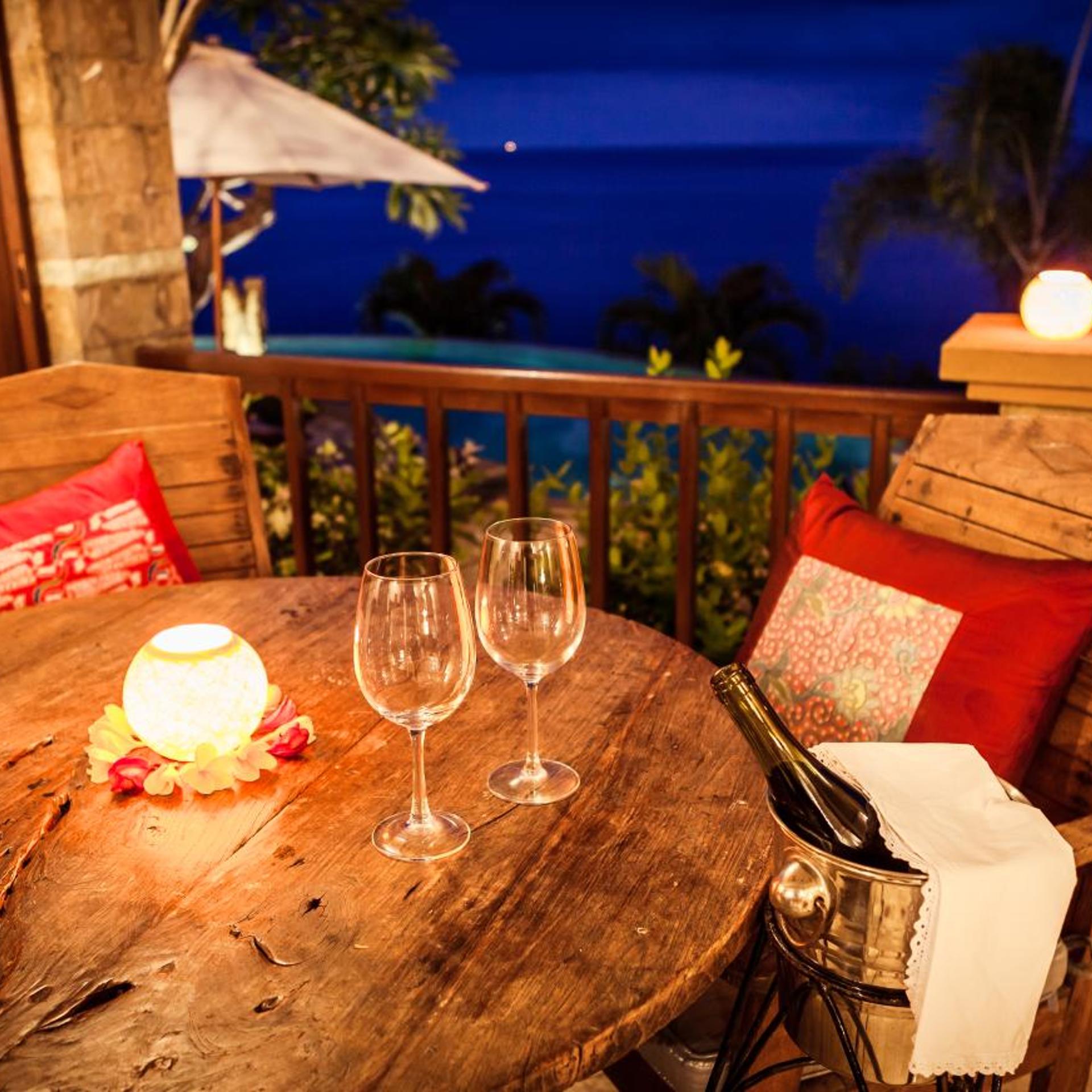 BLUE MOON VILLAS 40/55