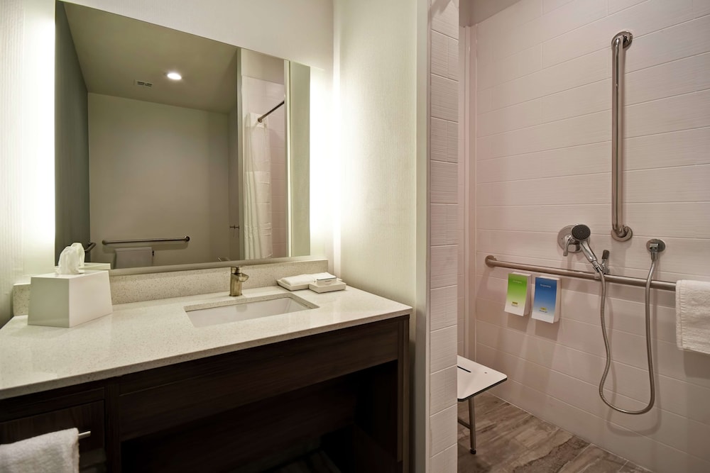 Home2 Suites by Hilton San Francisco Airport North 16/51
