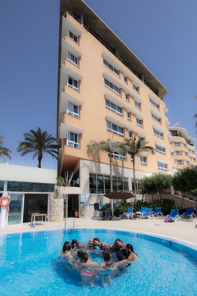 Senator Aguilas Hotel 4/49