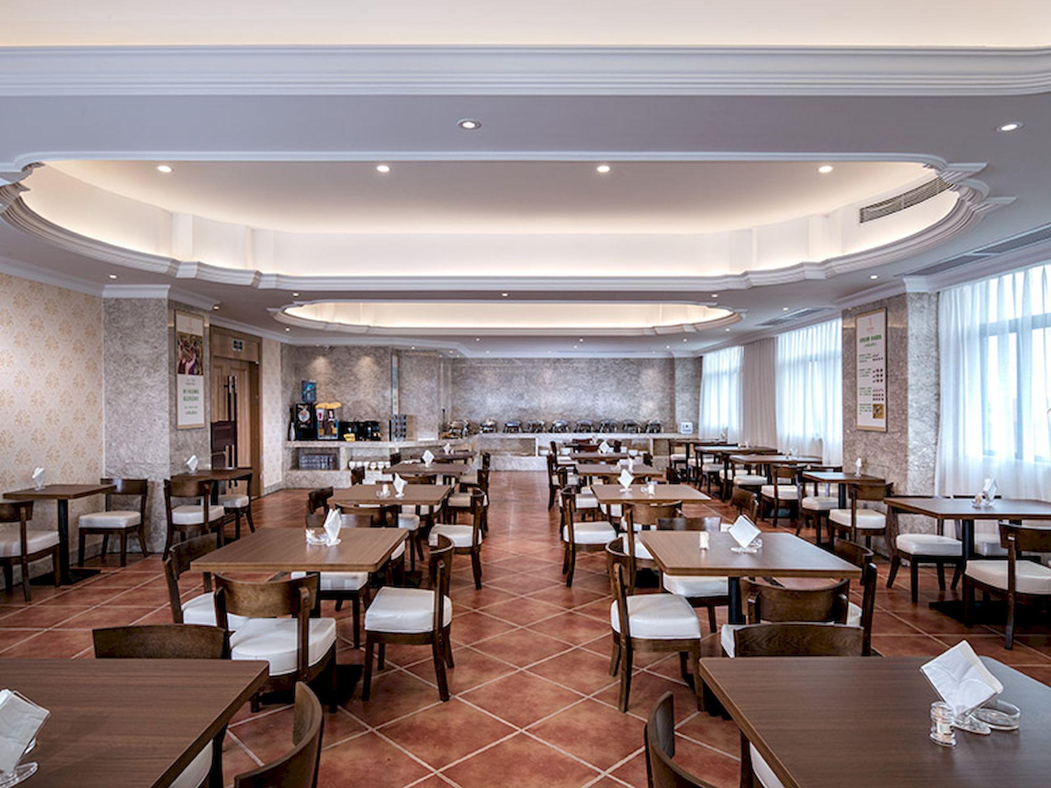 Vienna International Hotel (Guangzhou Shijing) 31/41
