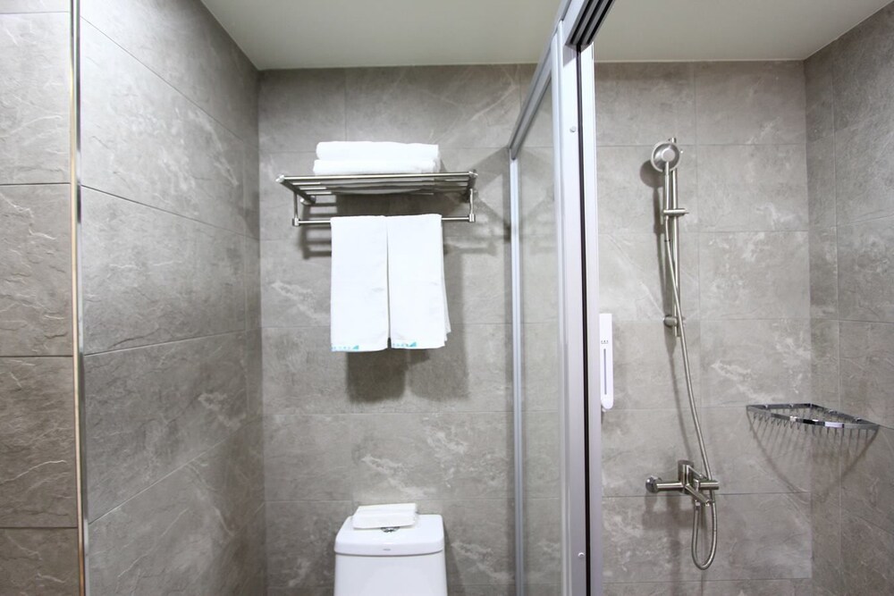 Apause Hotel 44/45