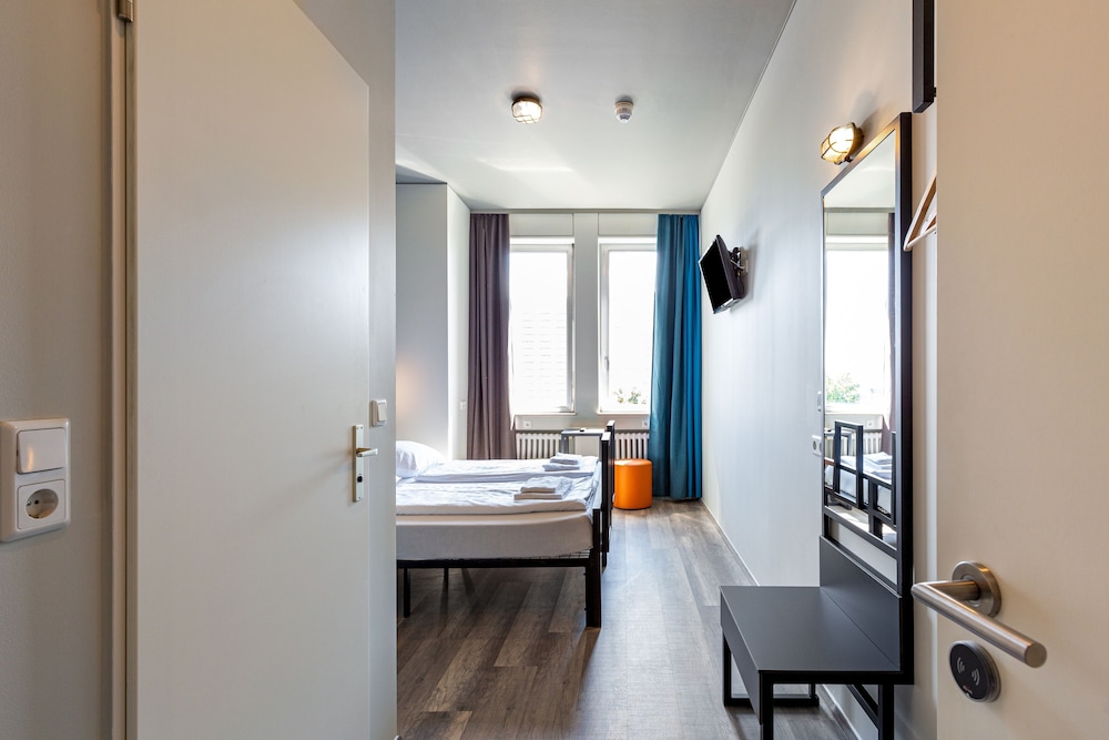 A&O Aachen Hauptbahnhof Hotel 34/83