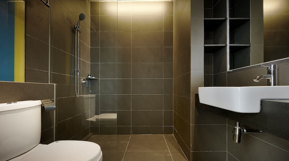 FEECO HOTEL KUALA LUMPUR 48/51