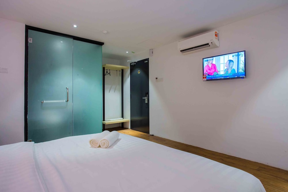 Stella Hotel 8/46