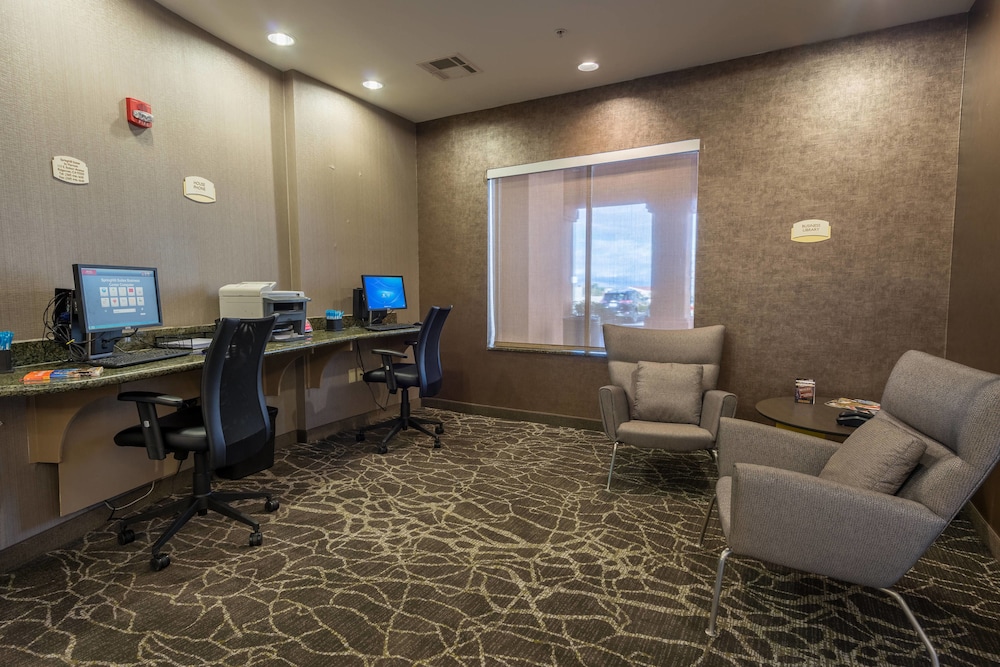Springhill Suites by Marriott Ridgecrest 11/44
