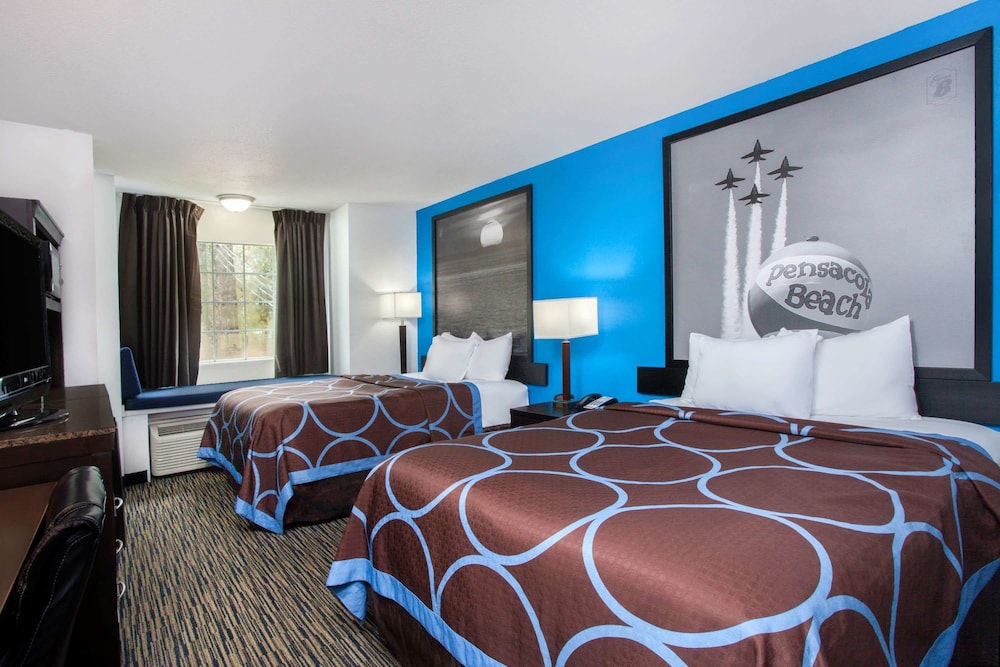 Super 8 By Wyndham Pensacola 11/49