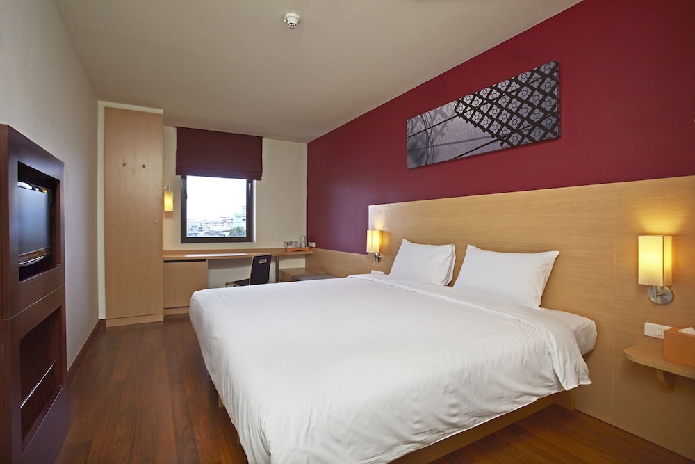 Ibis Bangkok Riverside 28/66