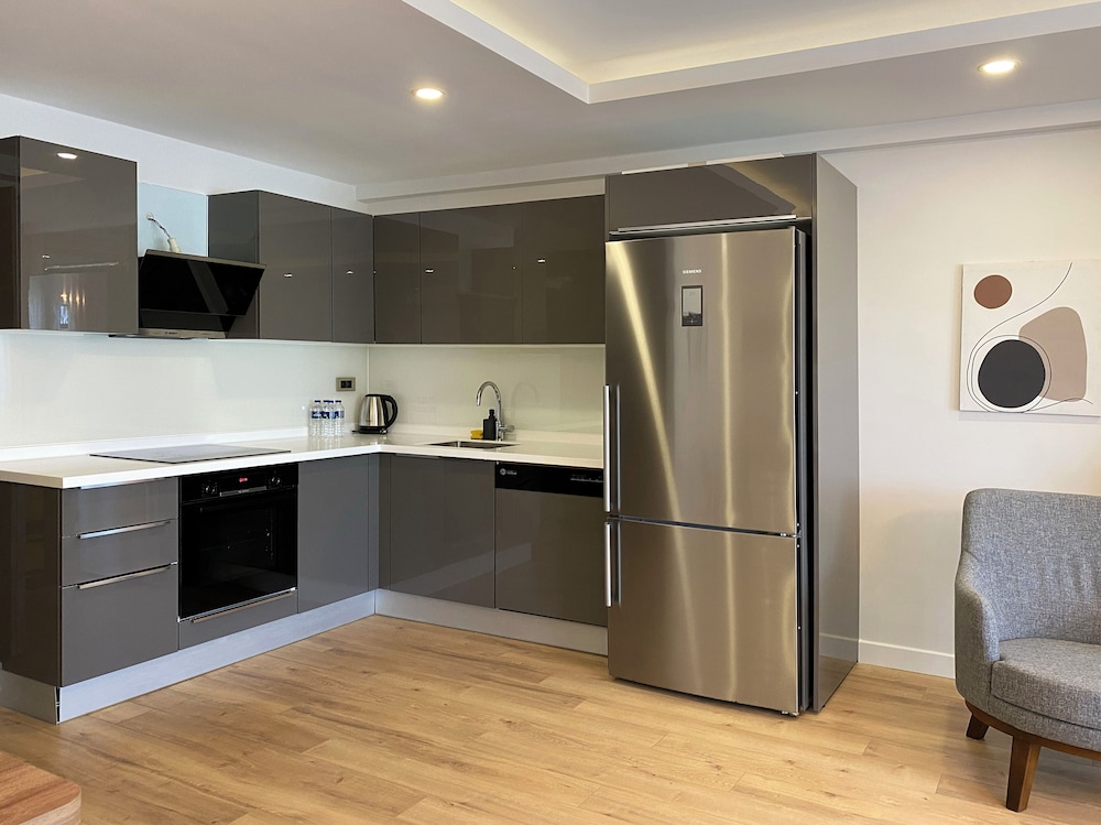 Veranda Suites 13/39