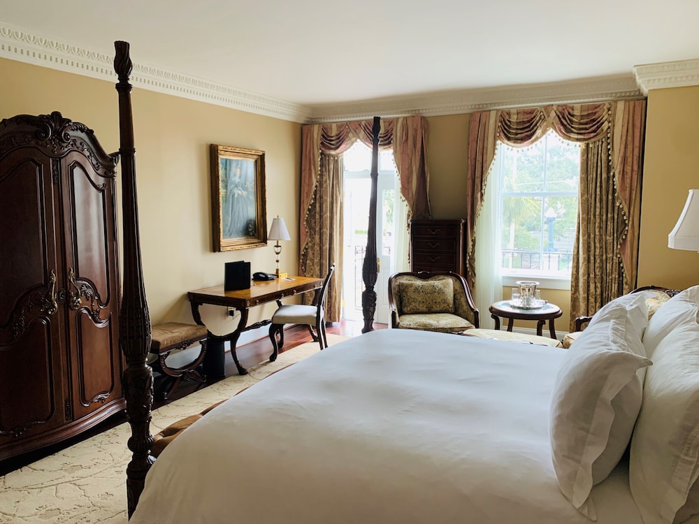 Market Pavilion Hotel 20/61