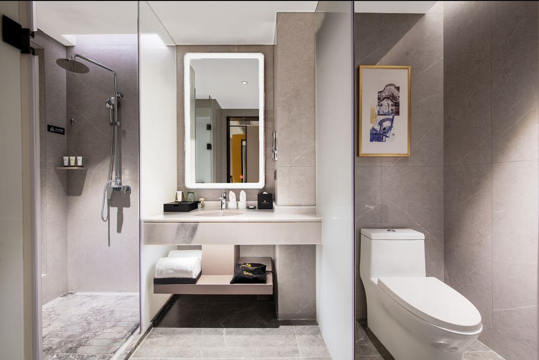 Guangzhou Southern Airlines Pearl Business Hotel 14/16