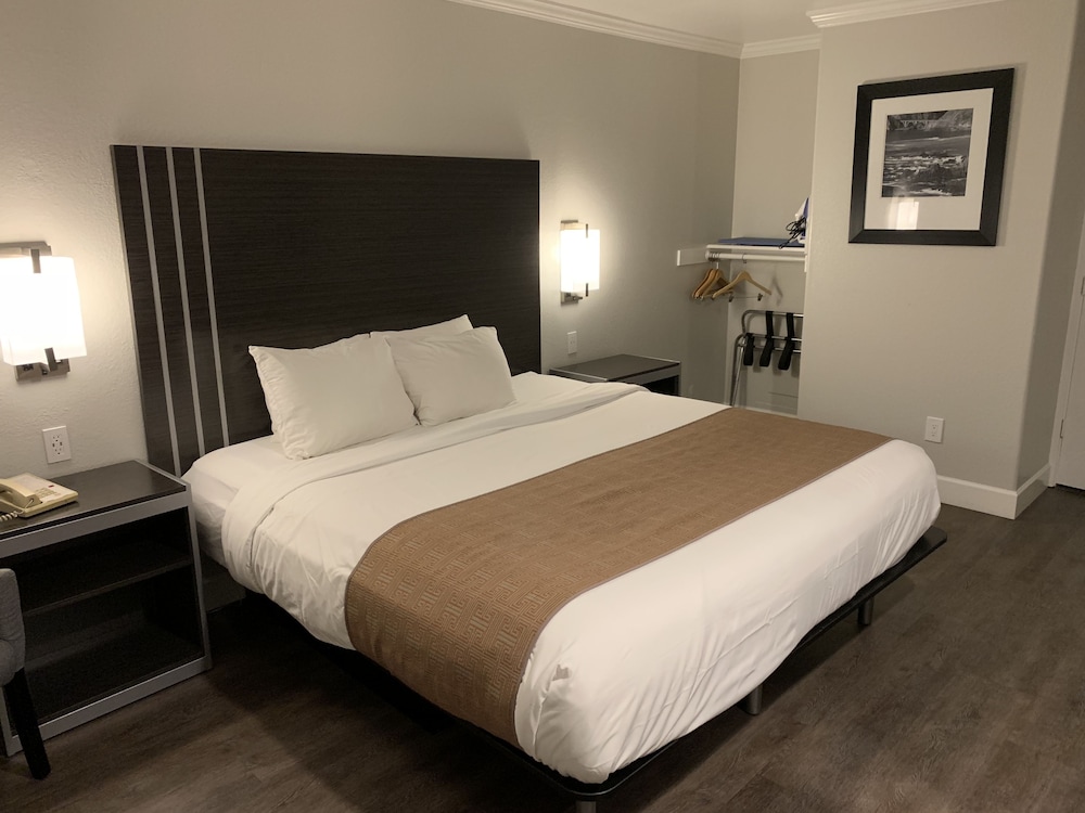 Sand Castle Inn 27/59