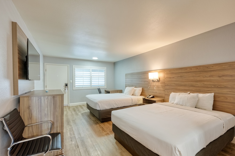 Vagabond Inn San Luis Obispo 32/66