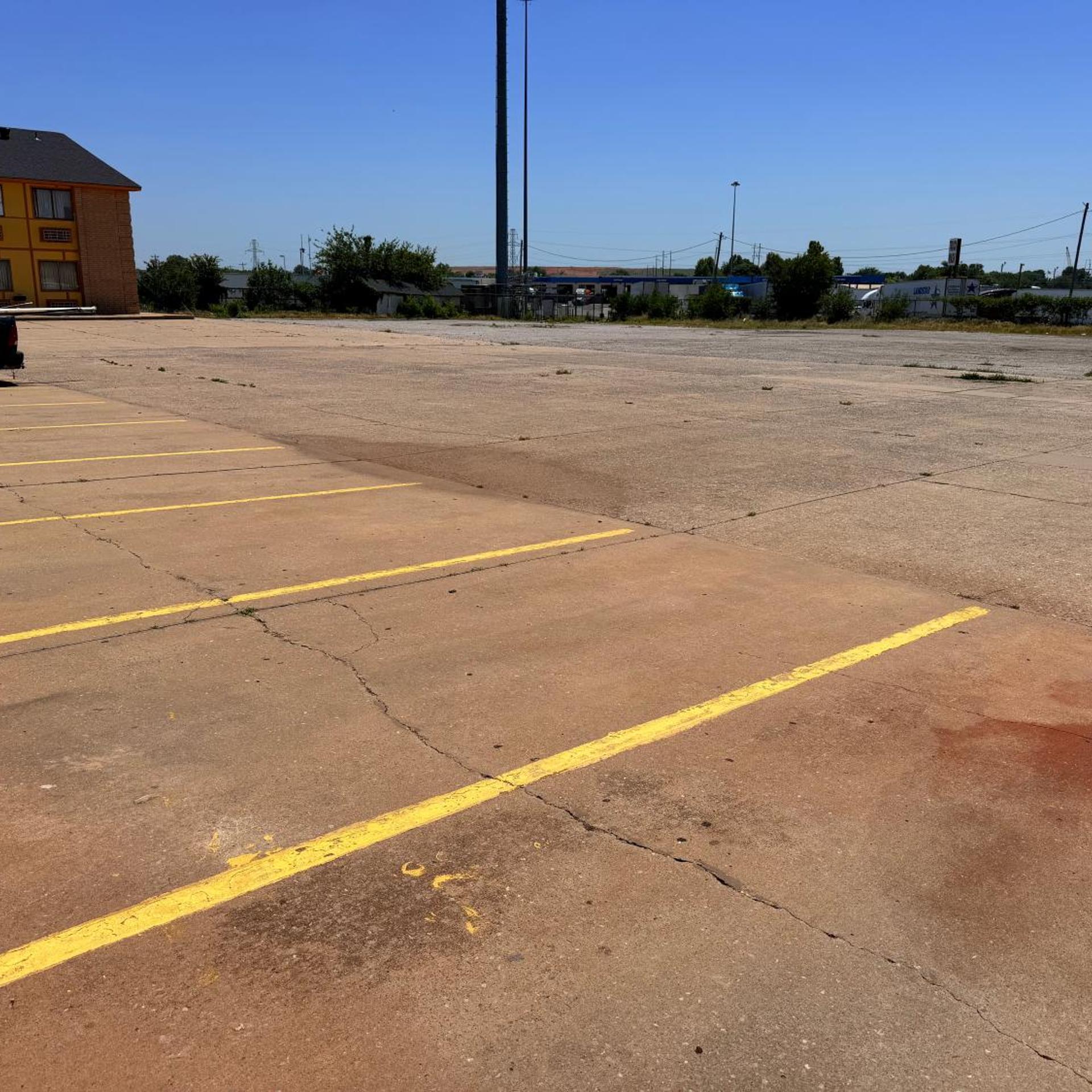 Econo Lodge West 5/14