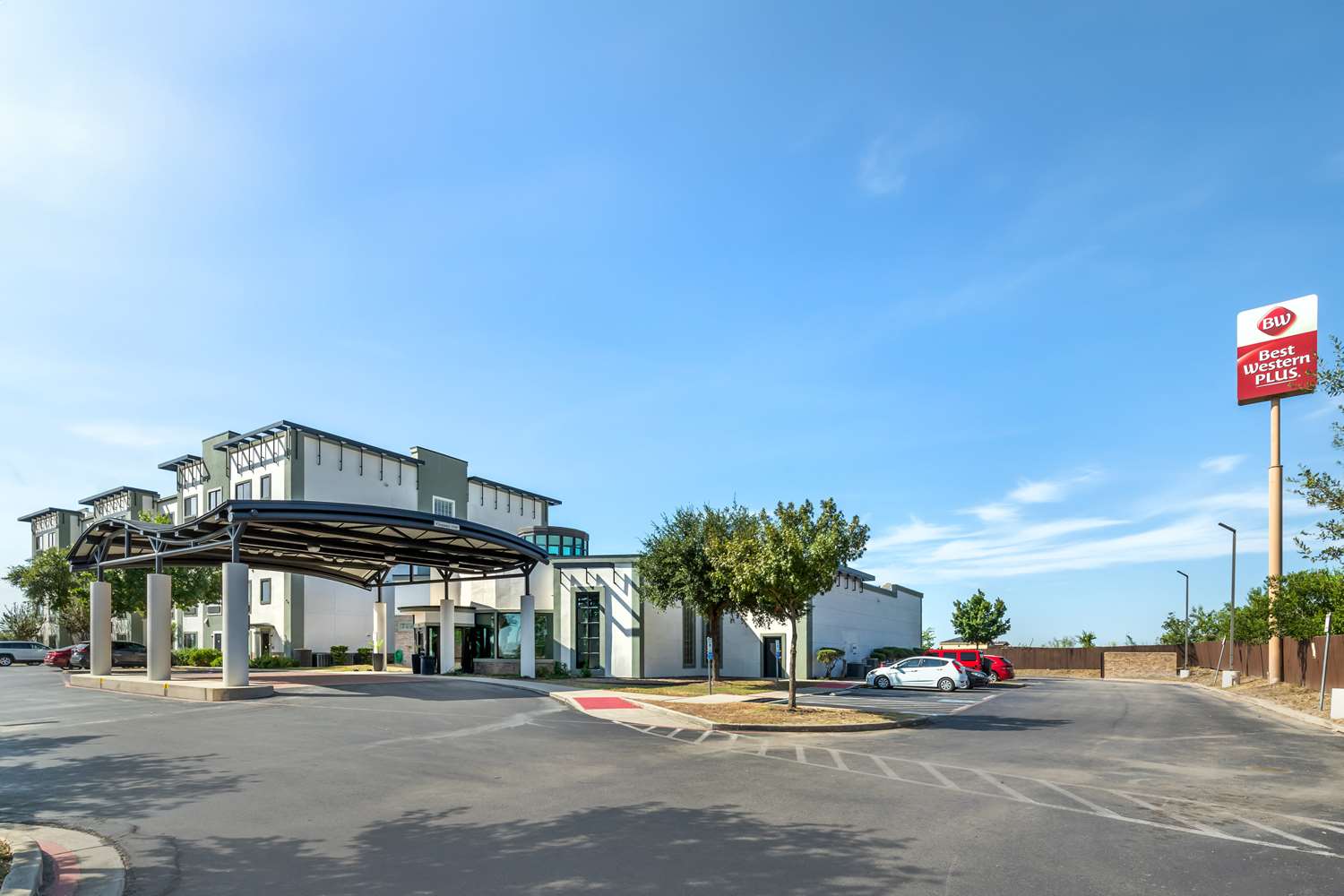 Best Western Plus Lackland Hotel & Suites 34/34