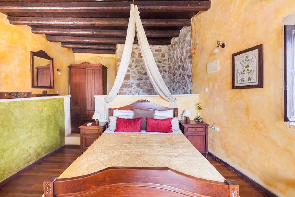 Samonas Traditional Villas 20/50