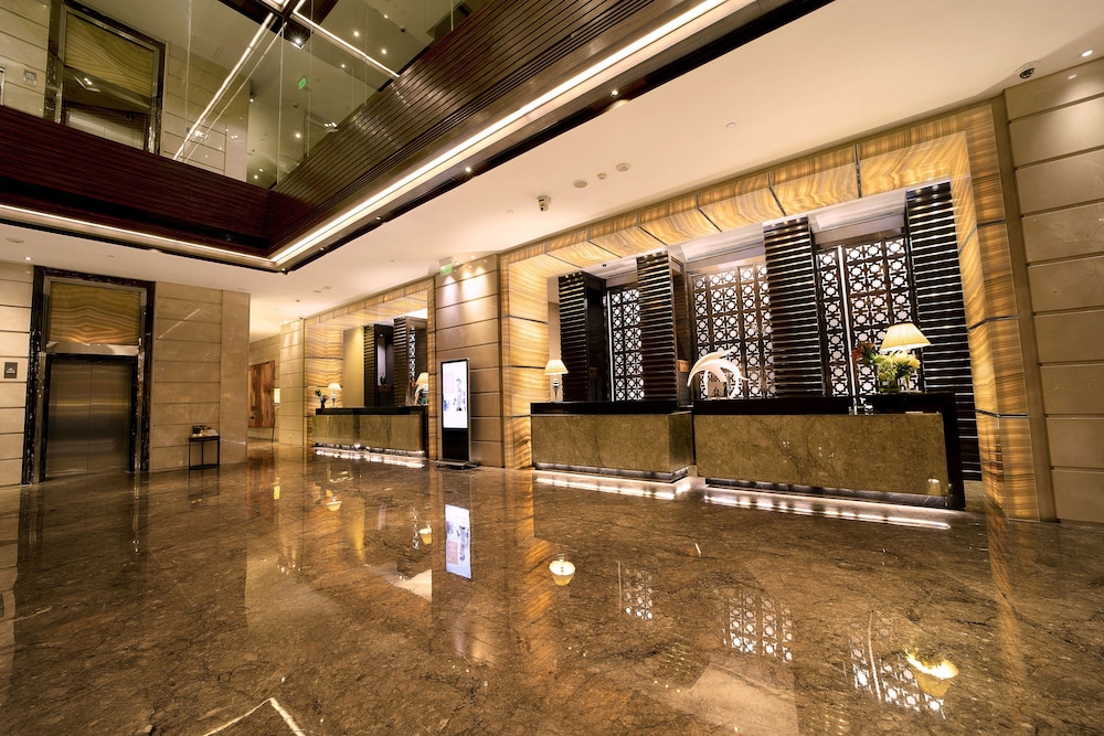 Crowne Plaza Rohini 14/73