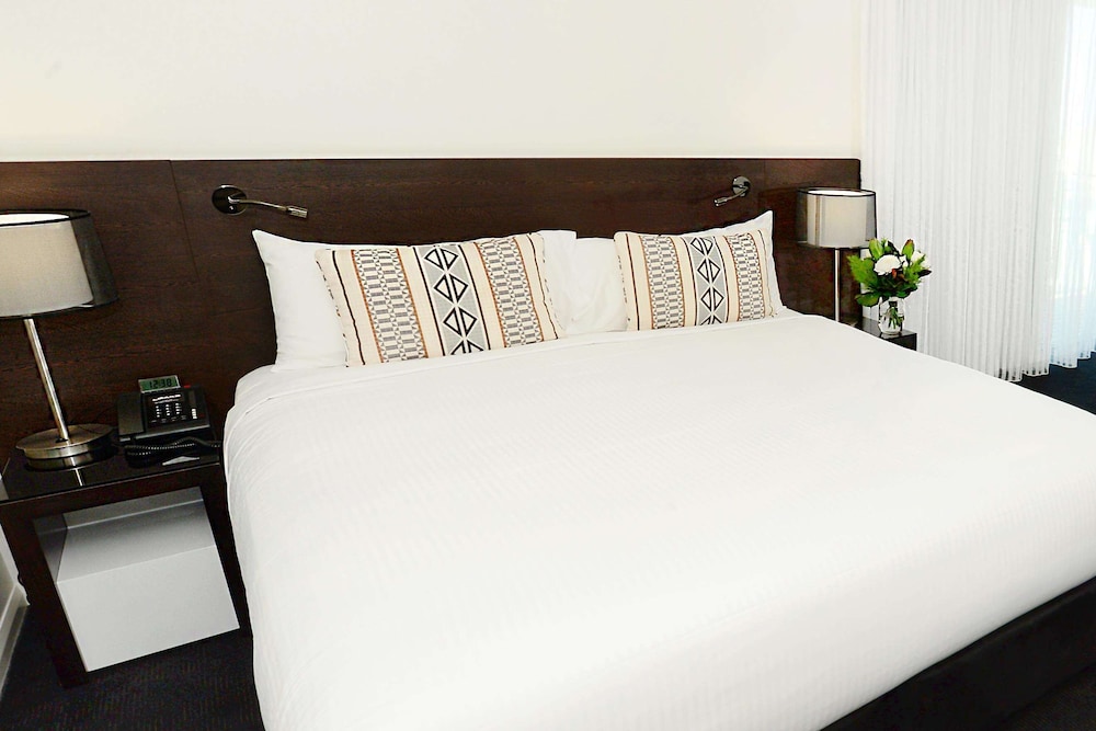 Oaks Gladstone Grand Hotel 14/72