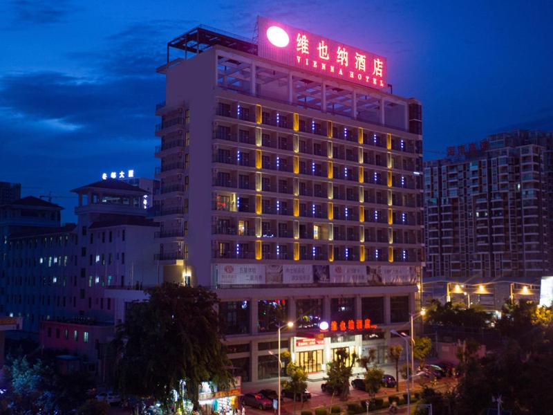Vienna Hotel (Sanya Bay) 1/25