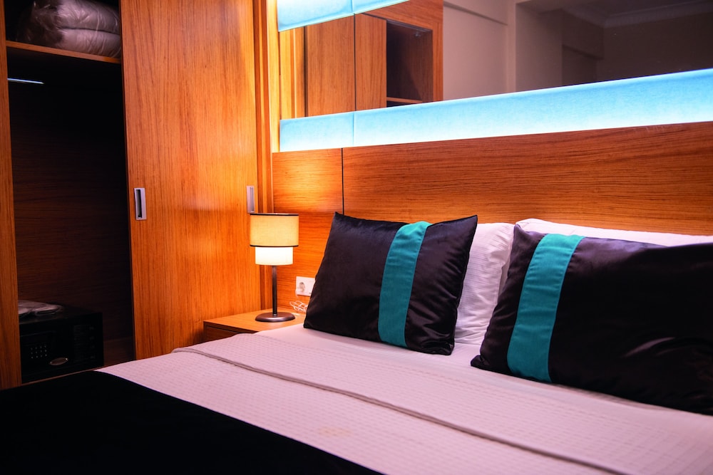Karamans Sirkeci Suites Hotel 16/26