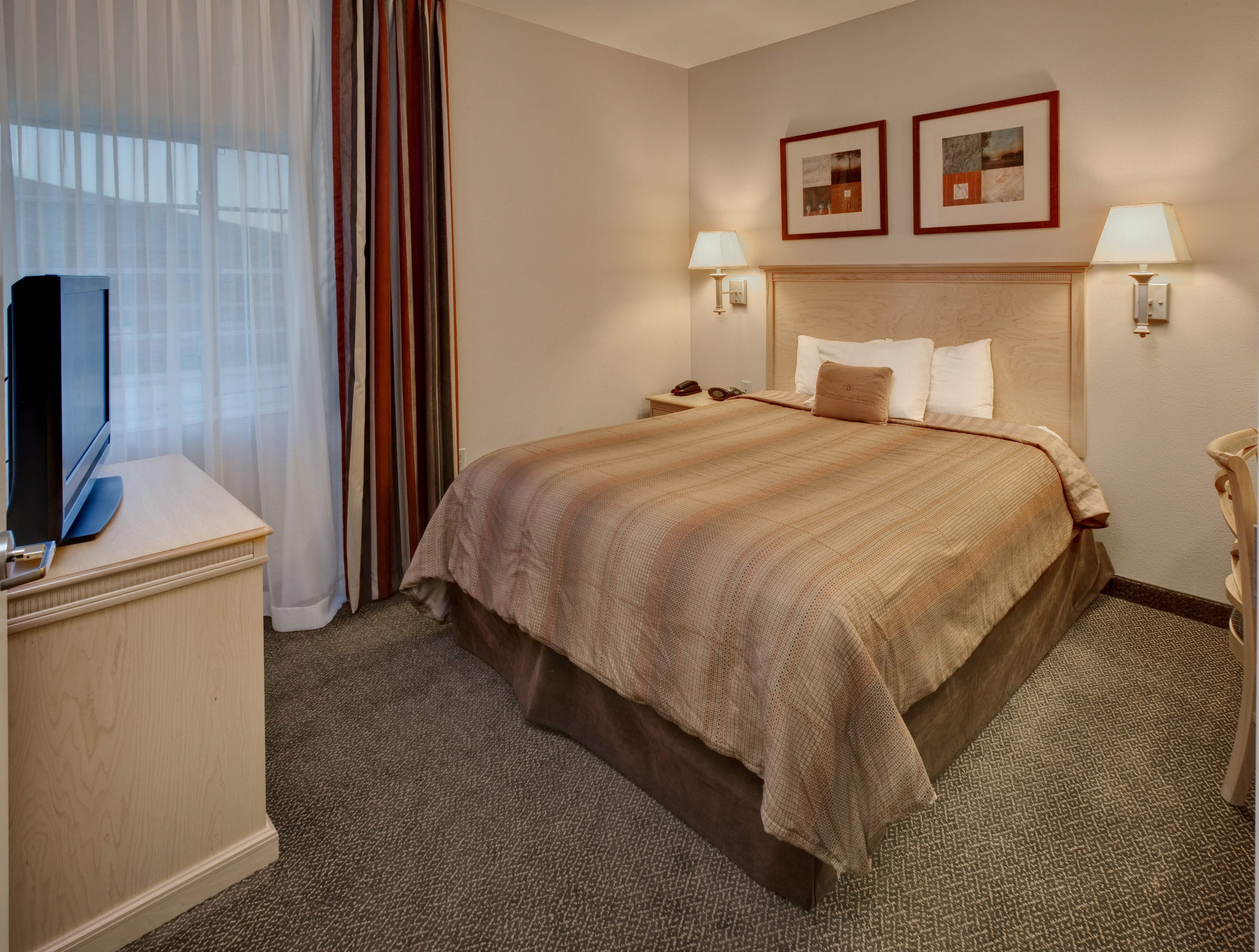 Candlewood Suites Peoria At Grand Prairie 17/50