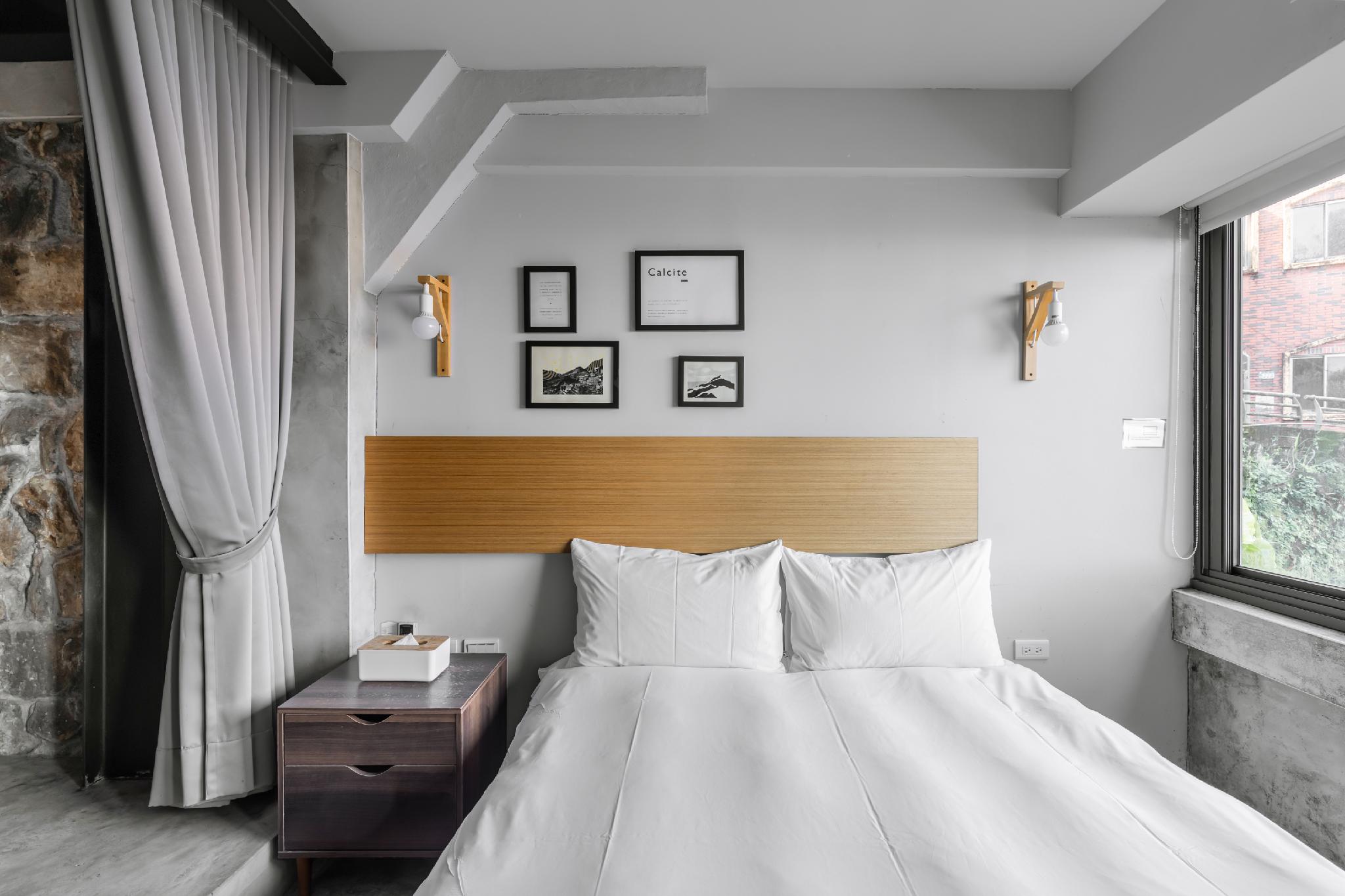 Room, Double Bed, Lateral Side Sea View