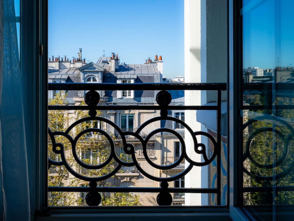 ibis Paris Ornano Montmartre North 18th Hotel 11/72