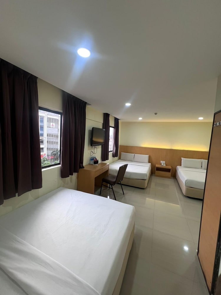 South of the clouds HOTEL KL Sentral 9/30