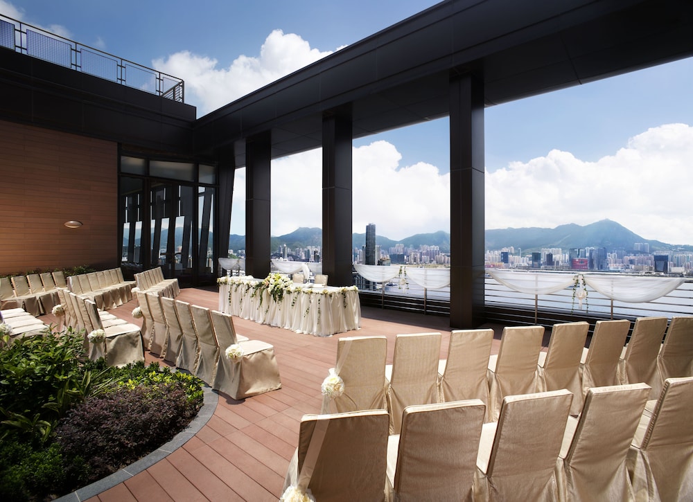 Harbour Grand Hong Kong Hotel 30/68