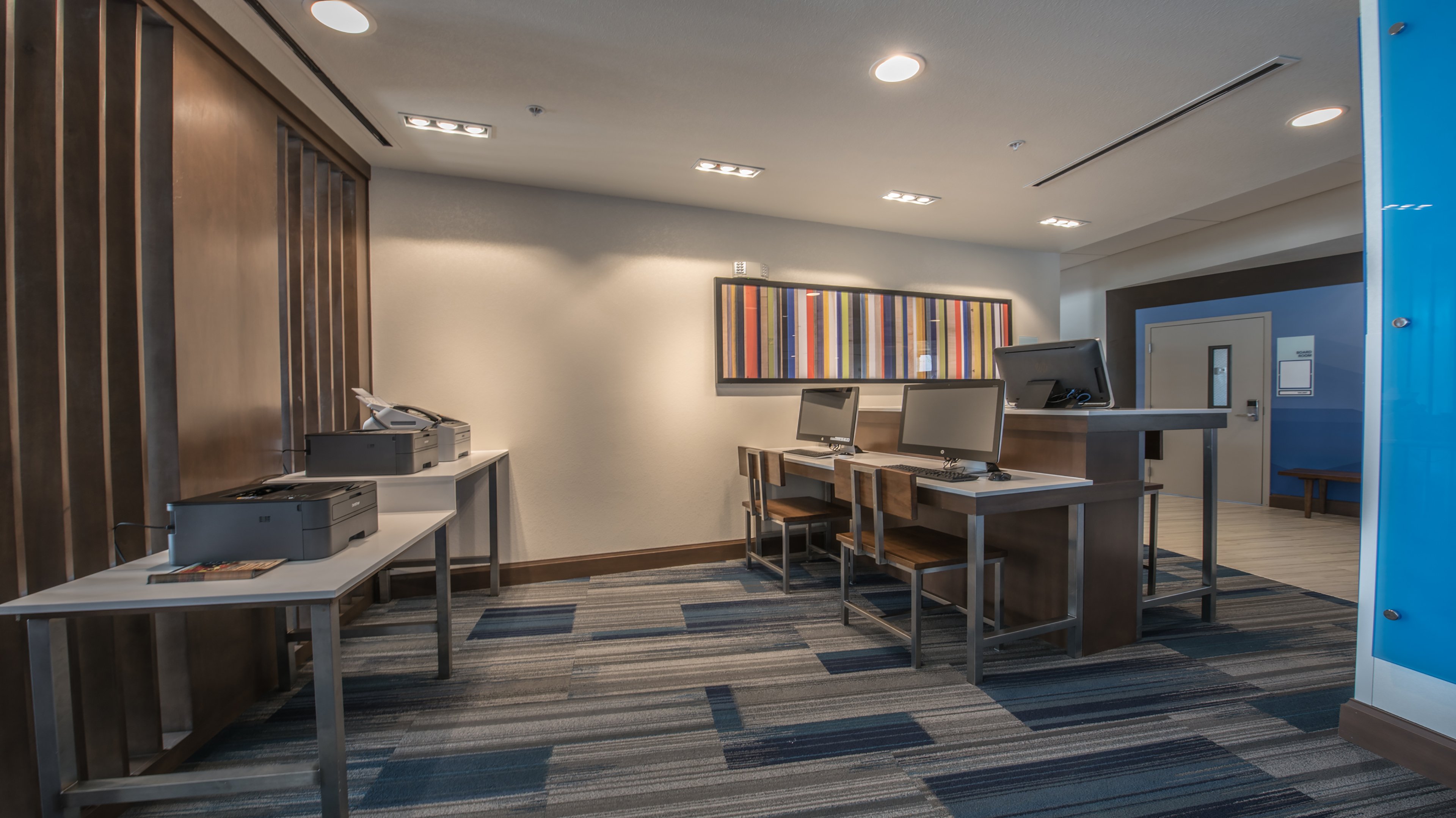 Holiday Inn Express & Suites Dripping Springs - Austin Area 45/50