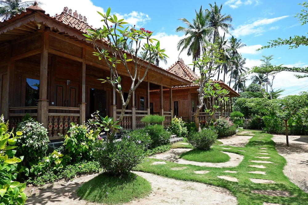 Blue Harbor Beachfront Villas Resto 40/48
