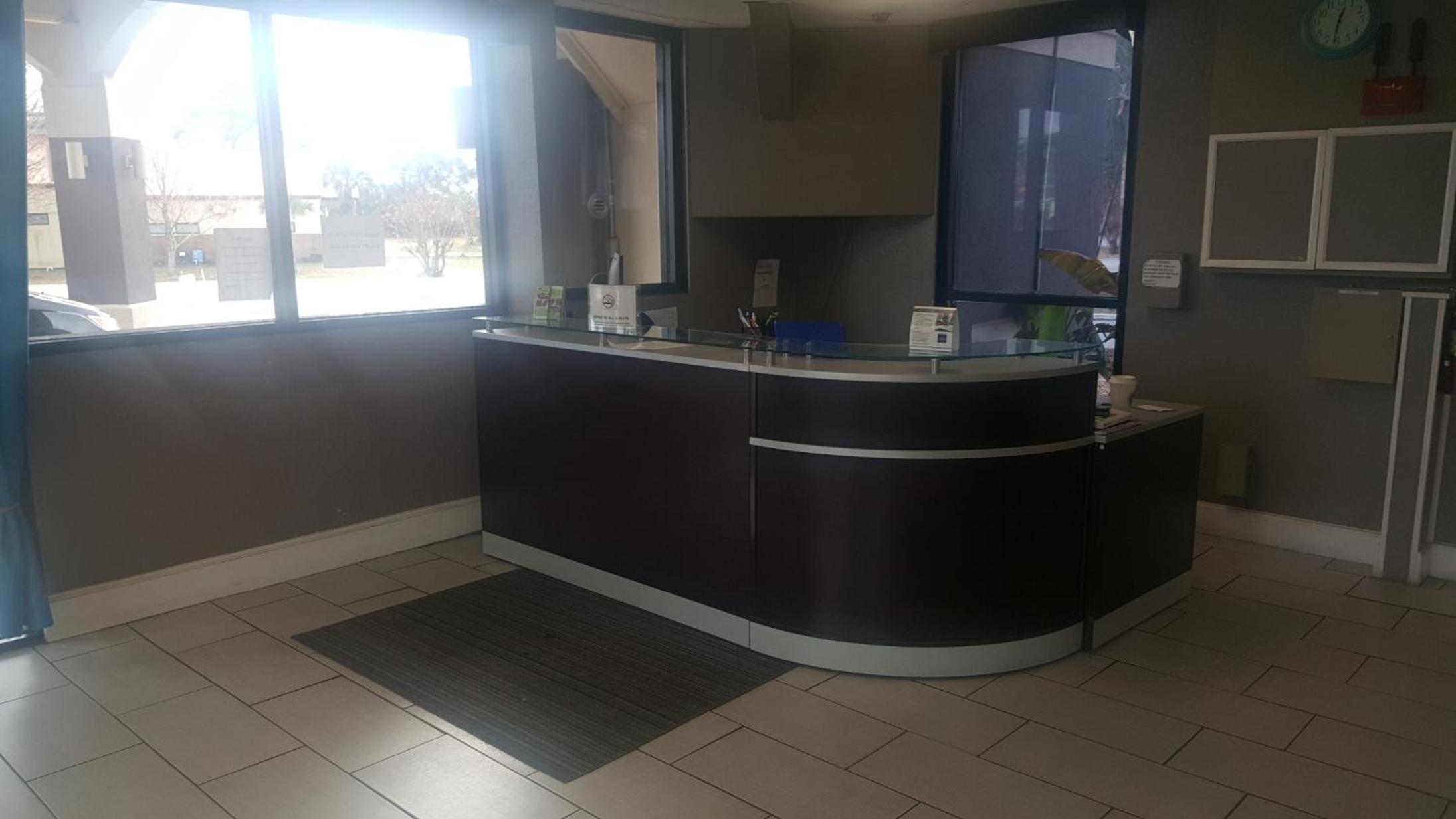 Baymont by Wyndham Pensacola 7/16