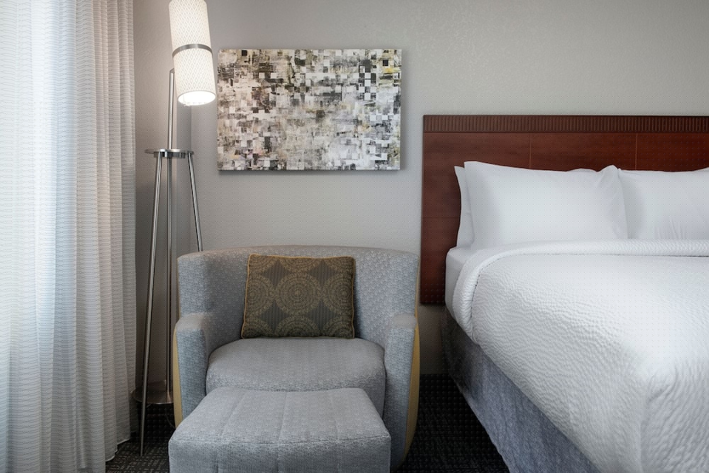 Courtyard By Marriott Chico 12/66