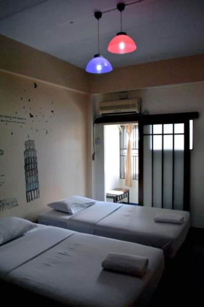 MANEE GUEST HOUSE 15/26