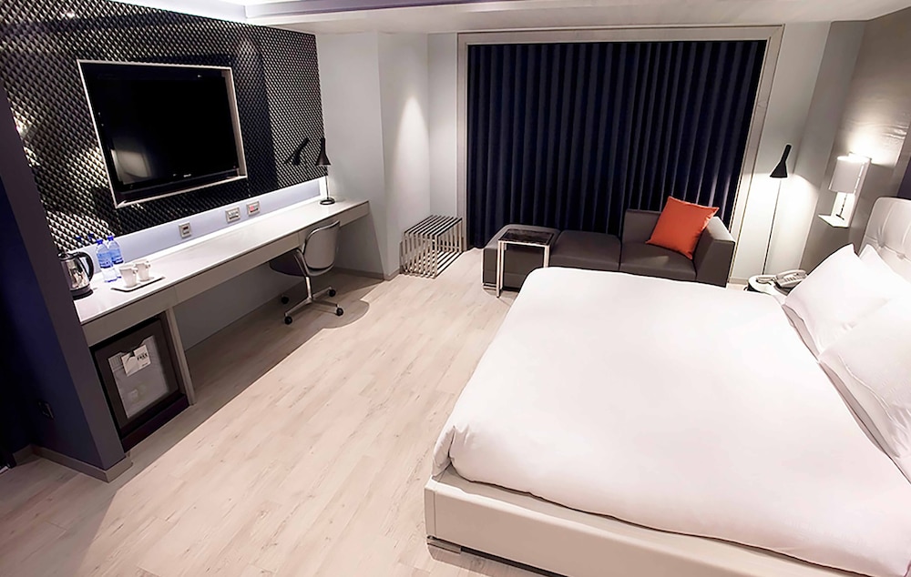 Royal Group Hotel Minghua Branch 12/43