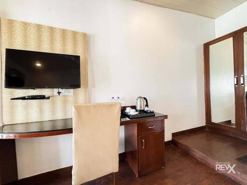 HOTEL SUNNY COT 42/55