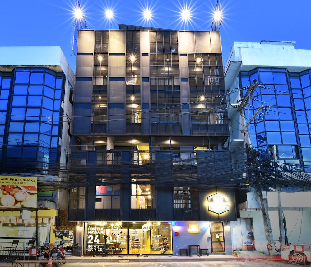 248 Street Hostel 1/50