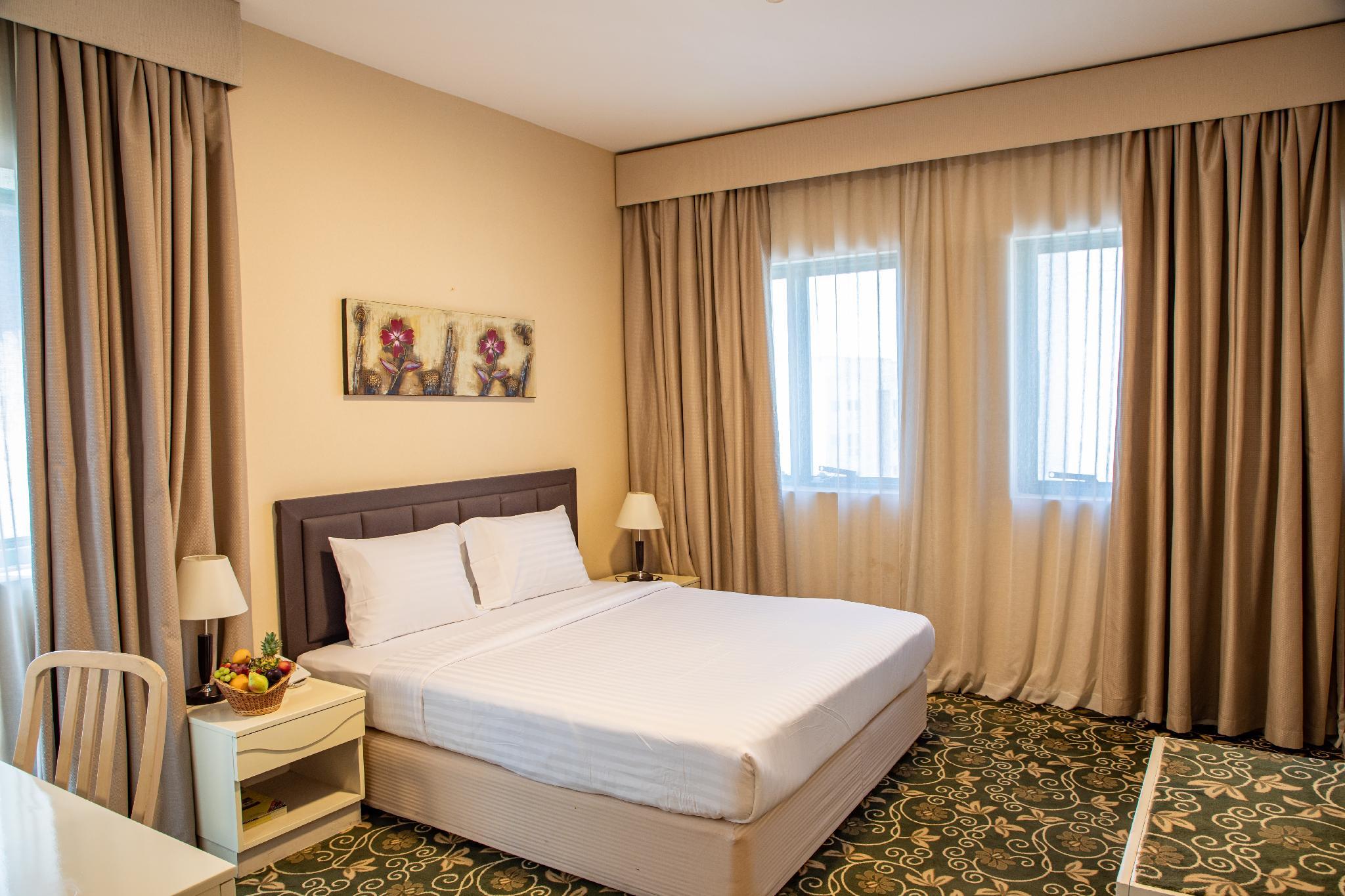 1 BEDROOM