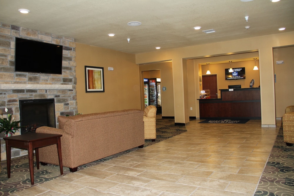 Cobblestone Hotel & Suites - Devils Lake 5/62