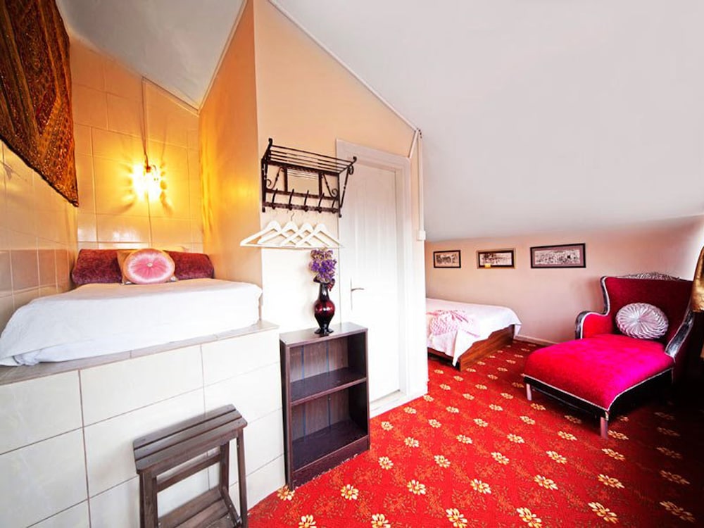 Modern Sultan Hotel 6/49