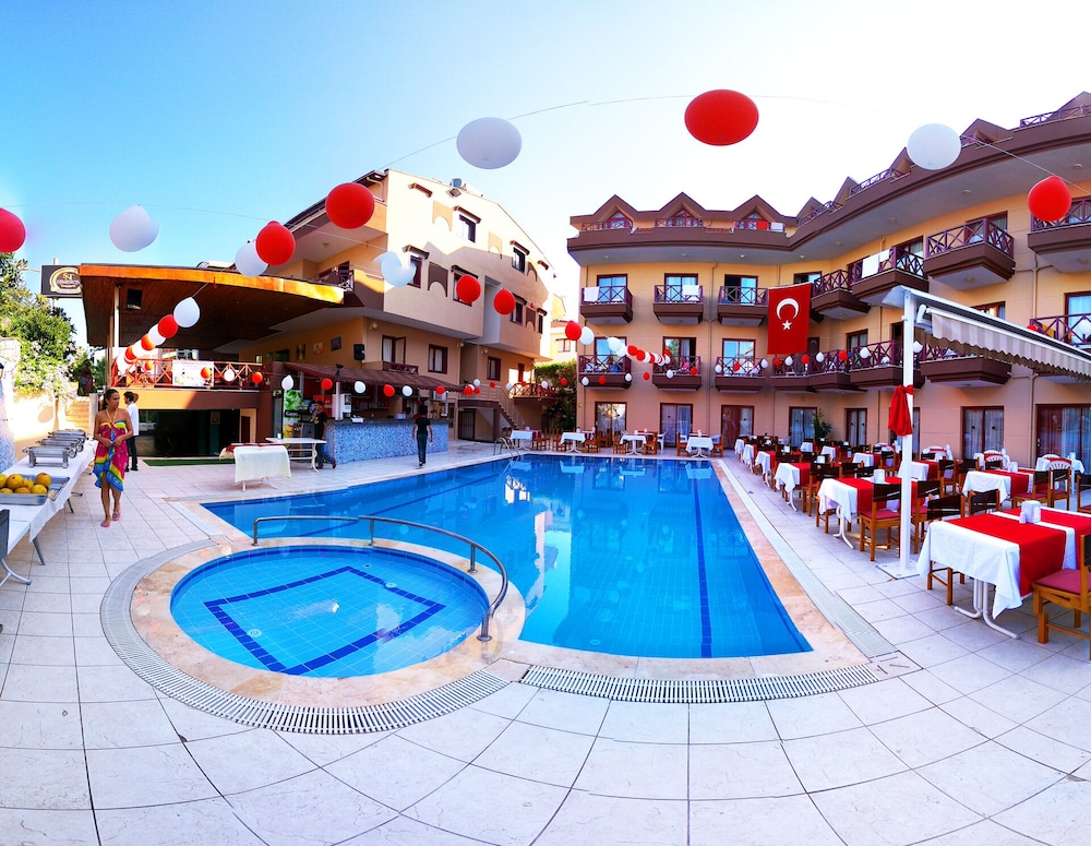 Himeros Beach Hotel 34/35