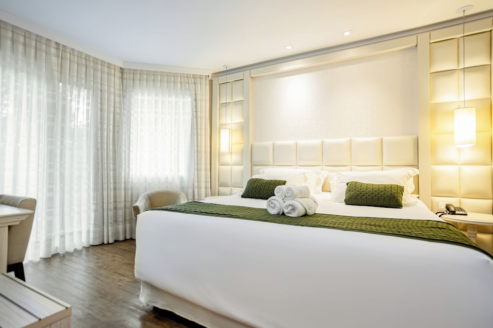 HOTEL JARDINS DA COLINA 25/76
